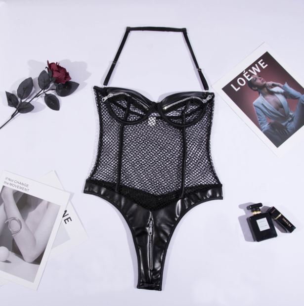 Body Fishnet e vinil